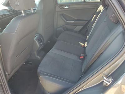 Neu VW T-Roc IQ Drive 150 PS (110 kW) 2026 Indiumgrau metallic/dach schwarz indiumgrau metallic/dach schwarz SUV