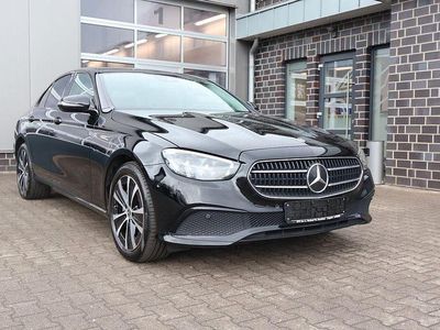 Gebraucht Mercedes E300 Night 194 PS (142 kW) 2020 Schwarz Limousine