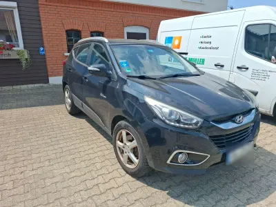 Gebraucht Hyundai ix35 Finale 135 PS (99 kW) 2015 Schwarz SUV