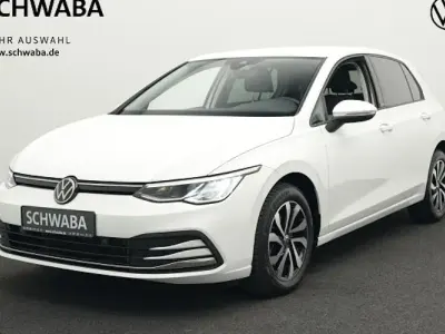 Gebraucht VW Golf VIII Active 110 PS (80 kW) 2023 Weiß Limousine