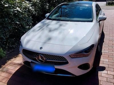 Second-hand Mercedes CLA250e Progressive 163 CP (119 kW) 2025 Alb Berlinǎ