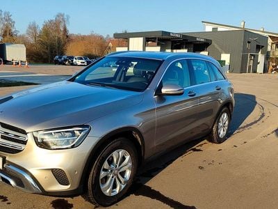 Gebraucht Mercedes GLC220 194 PS (142 kW) 2019 Silber SUV