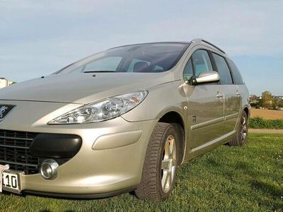 gebraucht Peugeot 307 SW 2.0 - LPG - 7-Sitzer - AHK - Panorama - Tempomat