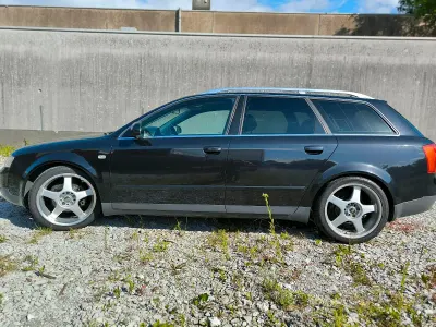 Gebraucht Audi A4 150 PS (110 kW) 2002 Schwarz Kombi