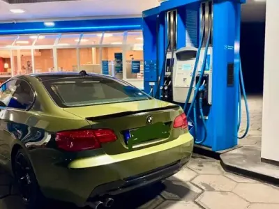 Gebraucht BMW 320 184 PS (135 kW) 2012 Grün Coupé