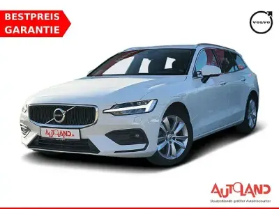 Gebraucht Volvo V60 Momentum 150 PS (110 kW) 2019 Weiß Kombi