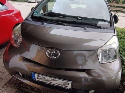 Toyota iQ