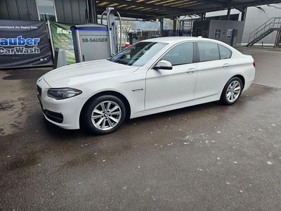 Gebraucht BMW 518 143 PS (105 kW) 2014 Weiß Limousine