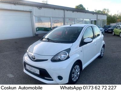 Weiß metallic Gebraucht 2012 Toyota Aygo Cool Kleinwagen | 4.990 € (Teuer)