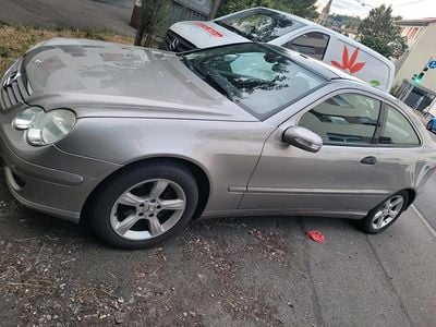 Mercedes C180