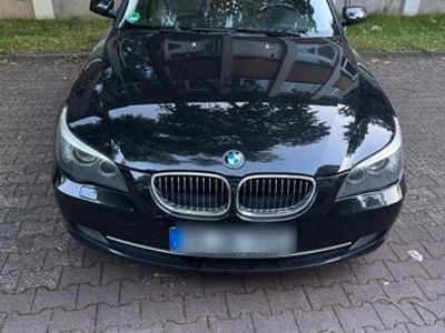 BMW 523