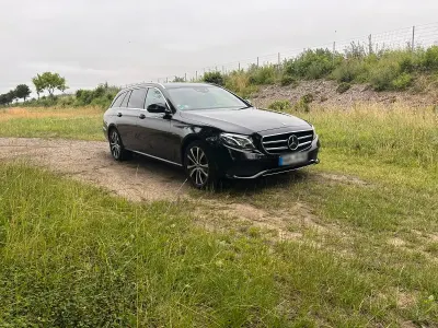 Gebraucht Mercedes E300 306 PS (225 kW) 2020 Schwarz Kombi