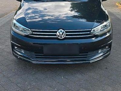 Gebraucht VW Touran Sound 116 PS (85 kW) 2017 Schwarz Van / Kleinbus