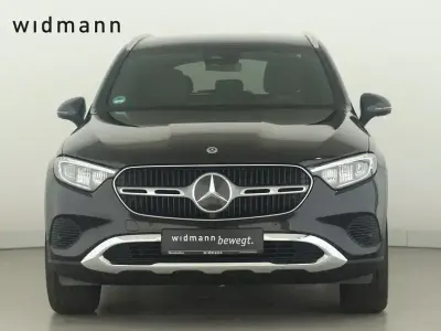 Gebraucht Mercedes GLC220 197 PS (144 kW) 2026 Metalliclack obsidianschwarz metallic SUV
