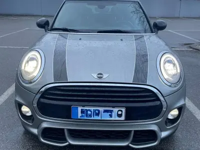Używany Mini Cooper 136 KM (100 kW) 2017 Beżowy Hatchback