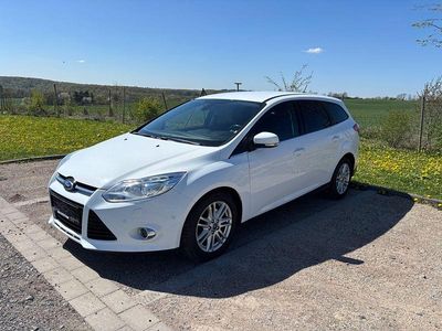 Usata Ford Focus 140 CV (102 kW) 2013 Bianco Berlina
