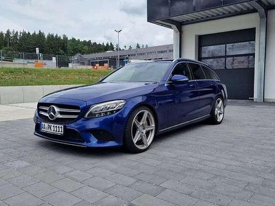 Gebraucht Mercedes C300e Avantgarde 194 PS (142 kW) 2020 Blau Kombi
