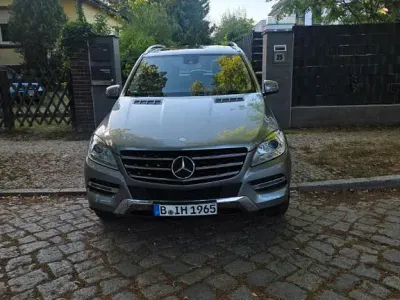 Gebraucht Mercedes ML250 204 PS (150 kW) 2015 Grau SUV