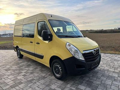 Gelb Gebraucht 2011 Opel Movano Van | 10.800 € (Etwas zu teuer)