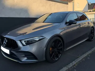 Gebraucht Mercedes A200 AMG line 163 PS (119 kW) 2018 Grau Limousine