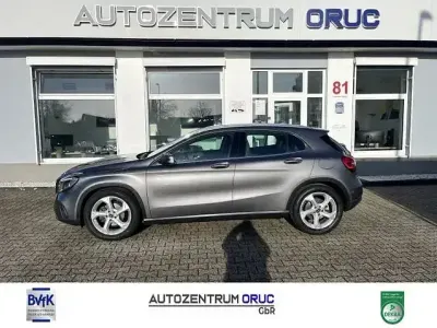 Usata Mercedes GLA180 Urban 122 CV (89 kW) 2019 Grigio SUV