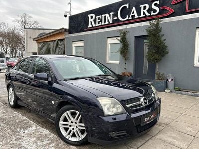 Schwarz Gebraucht 2003 Opel Vectra GTS Limousine | 1.990 € (Etwas zu teuer)