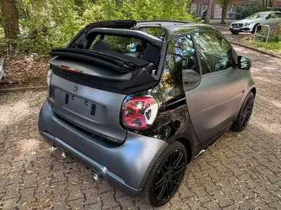 Używany Smart ForTwo Cabrio Brabus 90 KM (66 kW) 2017 Szary Kabriolet