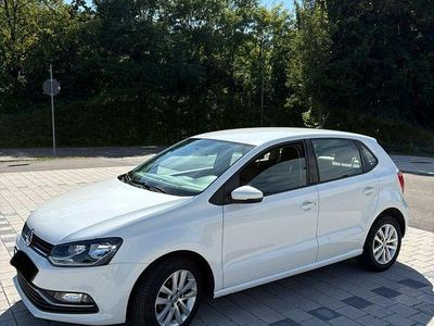 Gebraucht VW Polo Comfortline 90 PS (66 kW) 2015 Weiß Kleinwagen
