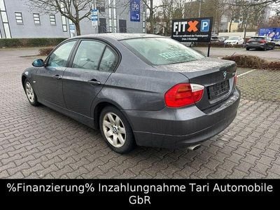 Gebraucht BMW 318 143 PS (105 kW) 2008 Grau Limousine