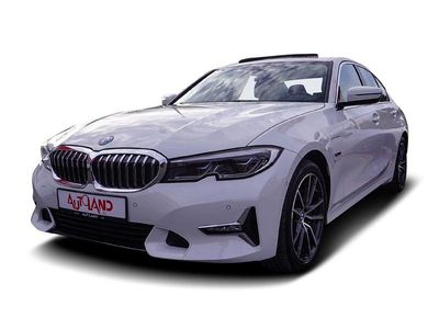 Second-hand BMW 330e Luxury Line 252 CP (185 kW) 2022 Alb