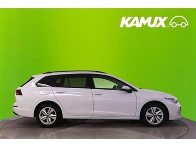Usata VW Golf VIII Life 116 CV (85 kW) 2024 Bianco Station wagon