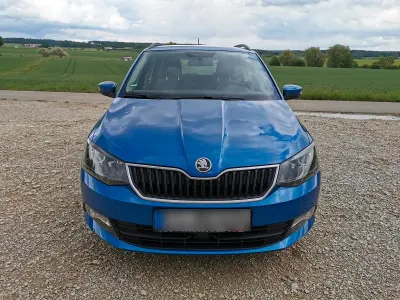Gebraucht Skoda Fabia Ambition 95 PS (69 kW) 2018 Blau Kombi