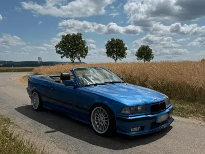 Gebraucht BMW 320 Cabriolet M Sport 150 PS (110 kW) 1996 Blau Cabrio