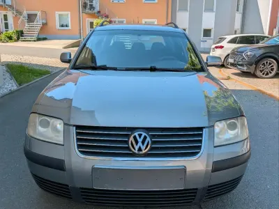 Gebraucht VW Passat 130 PS (95 kW) 2003 Silber Kombi
