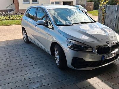 Gebraucht BMW 220 Active Tourer 192 PS (141 kW) 2020 Silber Van / Kleinbus