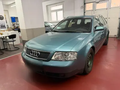 Używany Audi A6 2000 Zielony Kombi