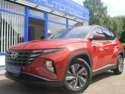 Gebraucht Hyundai Tucson Essential 150 PS (110 kW) 2022 Rot SUV