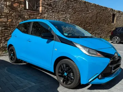Brugt Toyota Aygo 69 HK (50 kW) 2015 Blå Hatchback