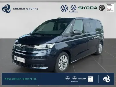 Gebraucht VW Multivan Life 150 PS (110 kW) 2025 Starlight blue metallic Van / Kleinbus