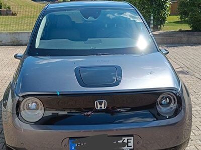 Honda e