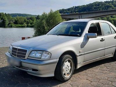 Mercedes C180