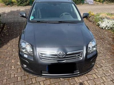 Gebraucht Toyota Avensis Executive 177 PS (130 kW) 2006 Grau Kombi