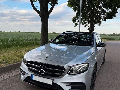 Silber Gebraucht 2019 Mercedes E300 AMG Kombi | 29.899 € (Fairer Preis)