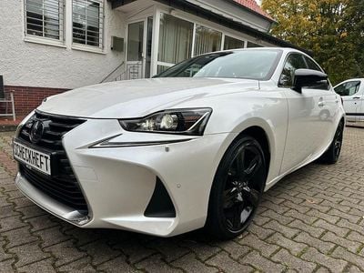 Lexus IS300h