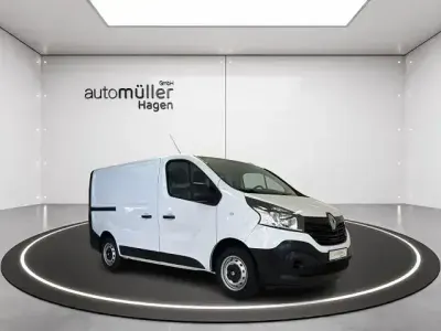 Gebraucht Renault Trafic Komfort 120 PS (88 kW) 2016 Gletscherweiss Van / Kleinbus