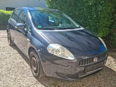 Usata Fiat Grande Punto Active 77 CV (56 kW) 2009 Grigio Utilitaria