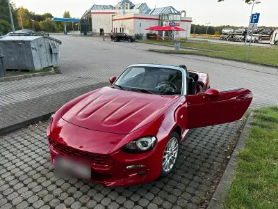 Gebraucht Fiat 124 Spider 140 PS (102 kW) 2018 Rot Cabrio