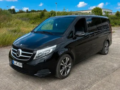 Gebraucht Mercedes V220 163 PS (119 kW) 2017 Schwarz Van / Kleinbus