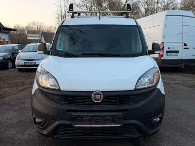 Begagnad Fiat Doblò 101 HK (74 kW) 2019 Vit Minibuss