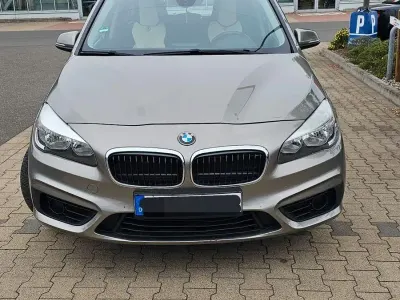 Używany BMW 216 Gran Tourer Advantage 116 KM (85 kW) 2018 Beżowy Minivan